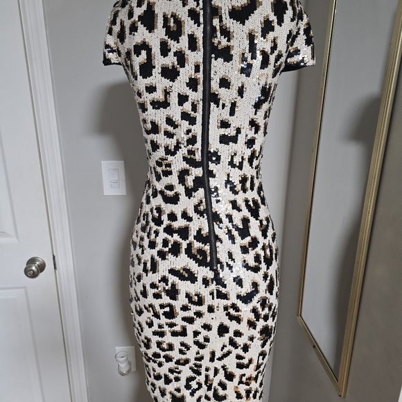 alice and olivia sequin leopard dress ALICE + OLIVIA Nat leopard sequin dress Size 4